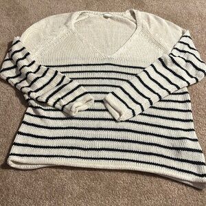 H&M Knit sweater - Medium
